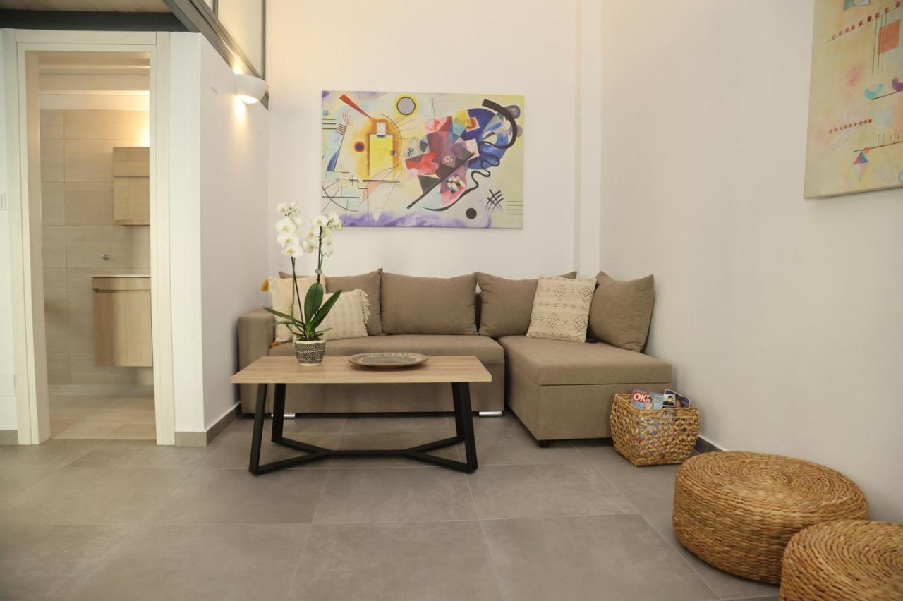 Modern Loft Syros Ermoúpoli